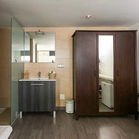 Apartamento 4 *
