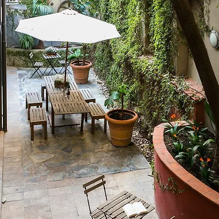 Apartment 4 *