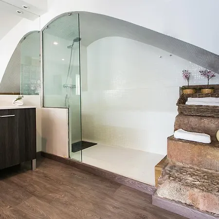Apartment 4